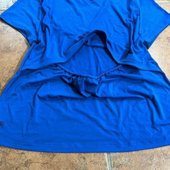 Athleta Air Out Cinch TEE in Blueish Size M - Picture 10 of 12